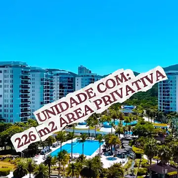Reel: unidade no Brava Home Resort, Praia Brava